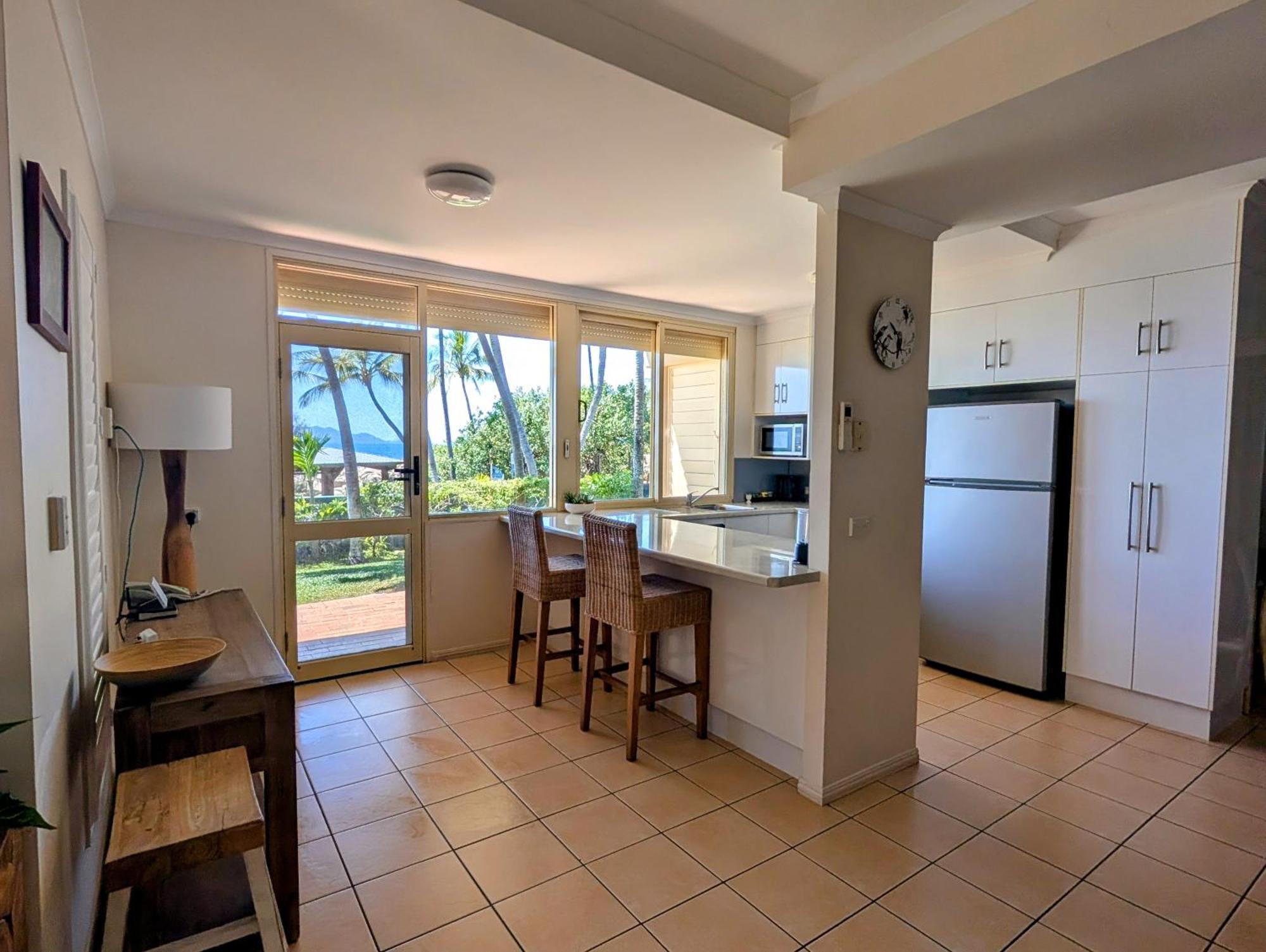 Rose Bay Resort Bowen Buitenkant foto