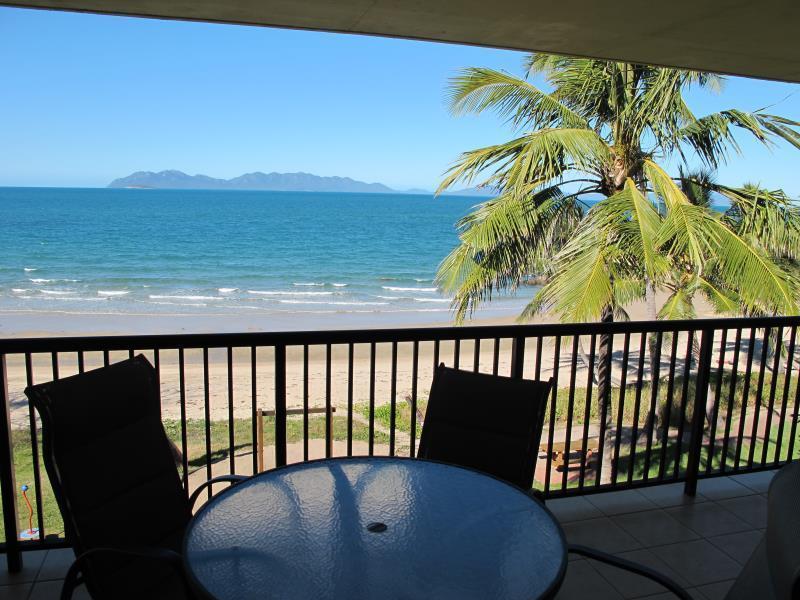 Rose Bay Resort Bowen Buitenkant foto