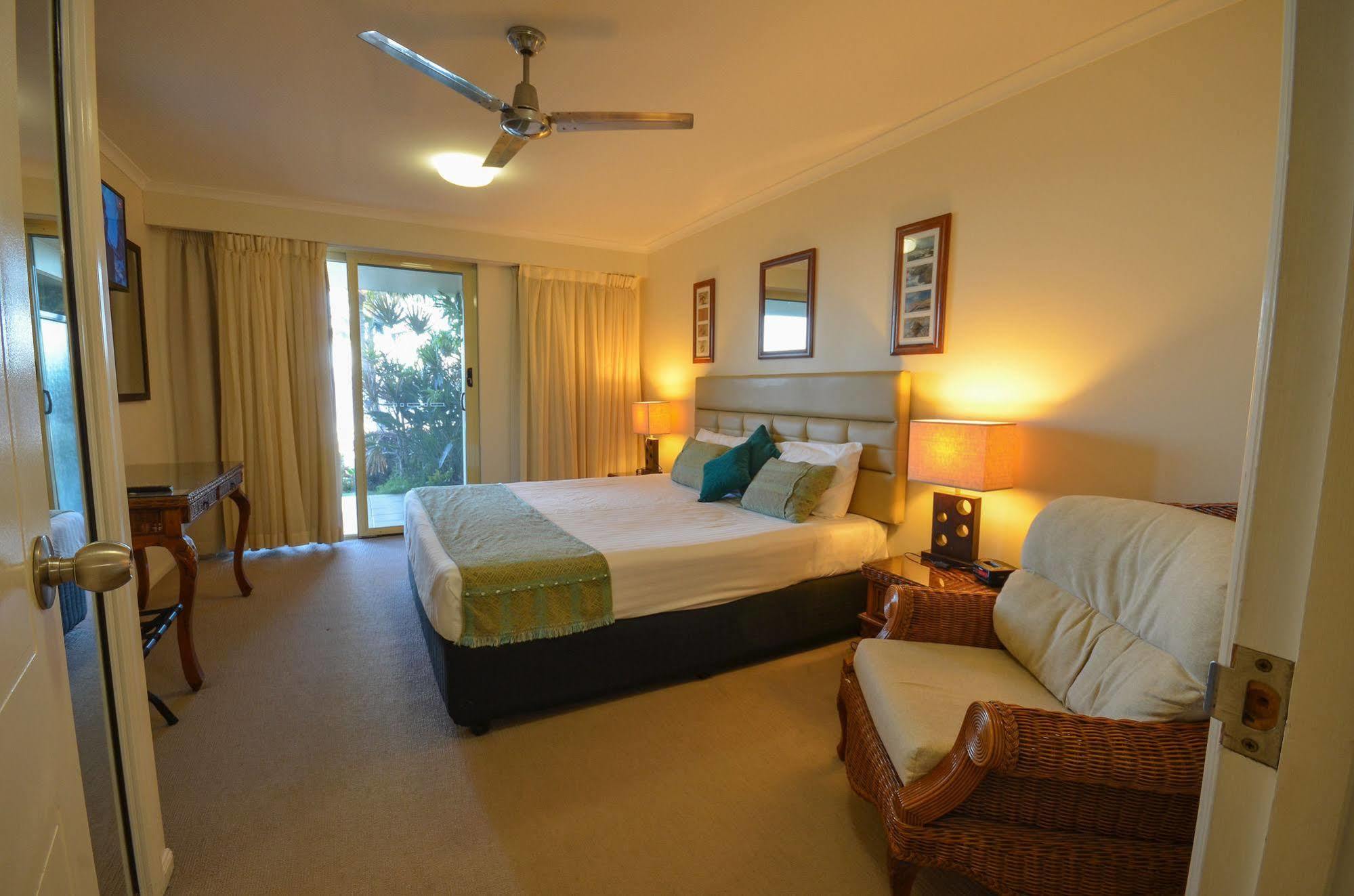 Rose Bay Resort Bowen Buitenkant foto